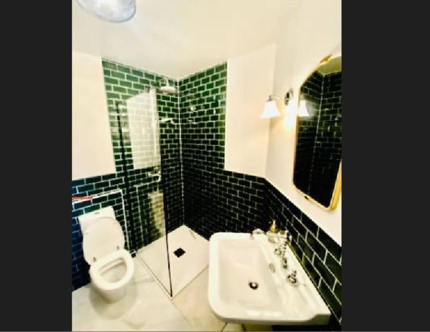 One Bedroom W Free Parking &terrace Luxembourg